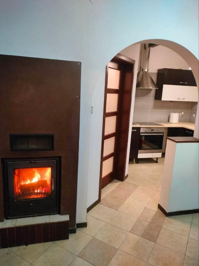 Urocze Studia W Lomiankach, 1- Z Sauna I Tarasem, 2- Z Kominkiem, 3- Ekonomiczne, 7Km Metro Mlociny Warszawa Łomianki エクステリア 写真