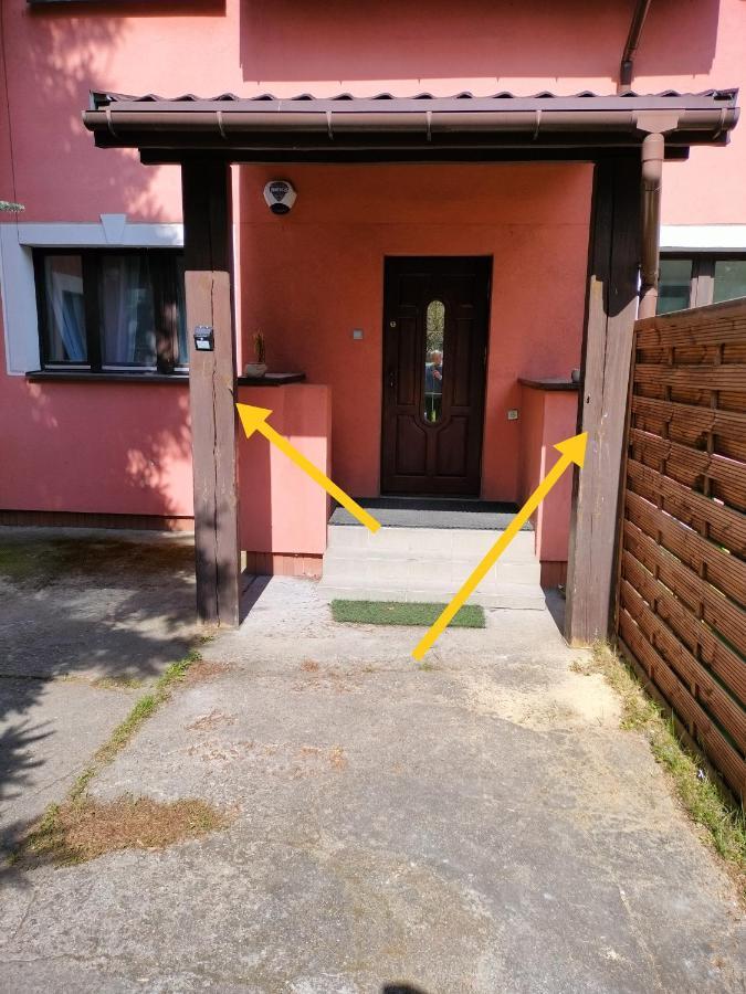 Urocze Studia W Lomiankach, 1- Z Sauna I Tarasem, 2- Z Kominkiem, 3- Ekonomiczne, 7Km Metro Mlociny Warszawa Łomianki エクステリア 写真
