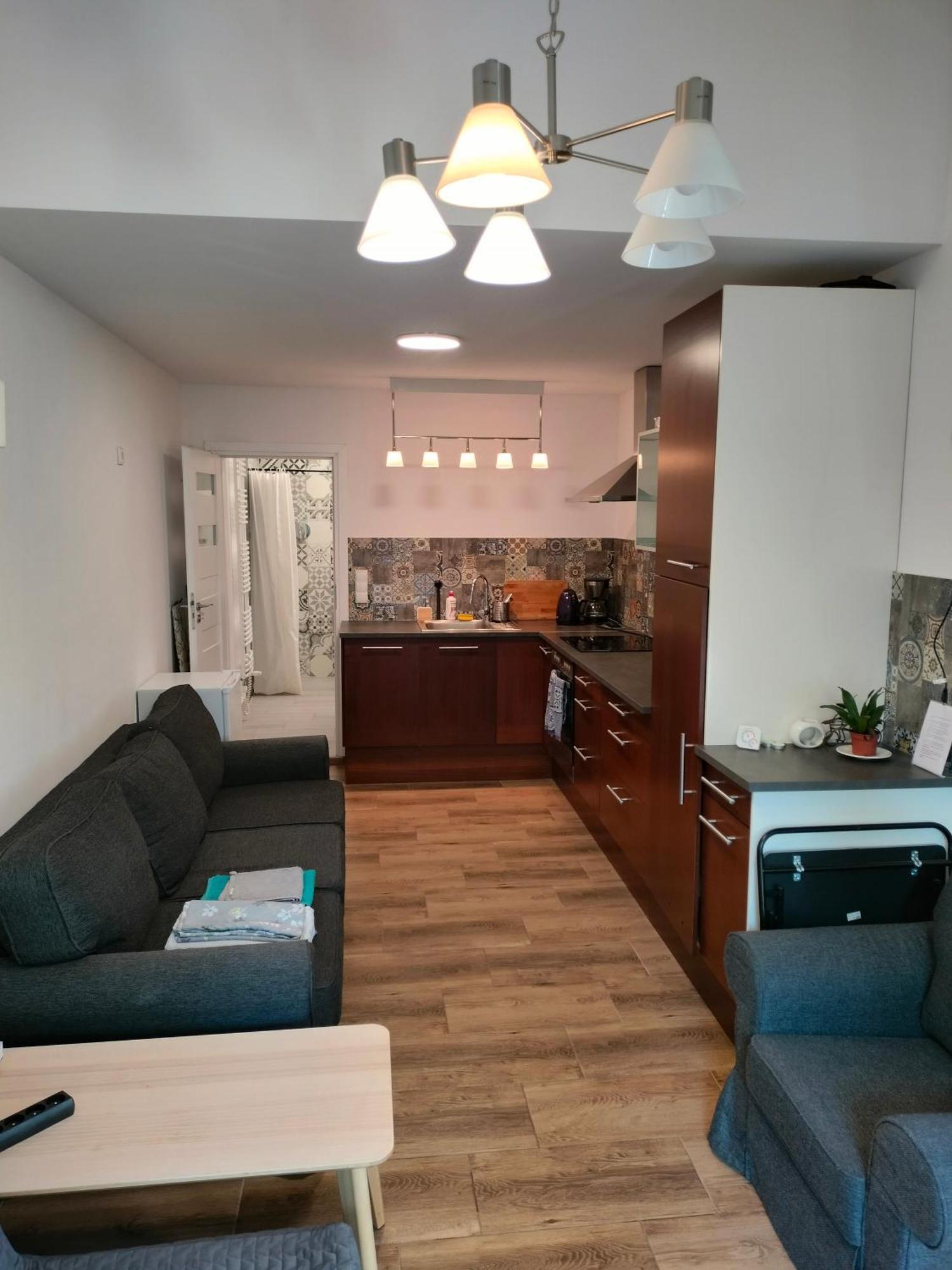 Urocze Studia W Lomiankach, 1- Z Sauna I Tarasem, 2- Z Kominkiem, 3- Ekonomiczne, 7Km Metro Mlociny Warszawa Łomianki エクステリア 写真